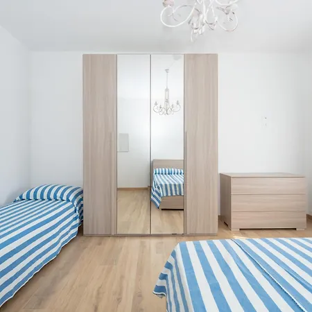 Apartment Napoleone - Realnova *
