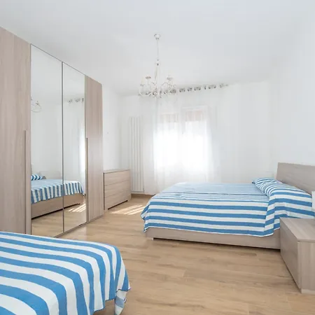 Apartment Napoleone - Realnova